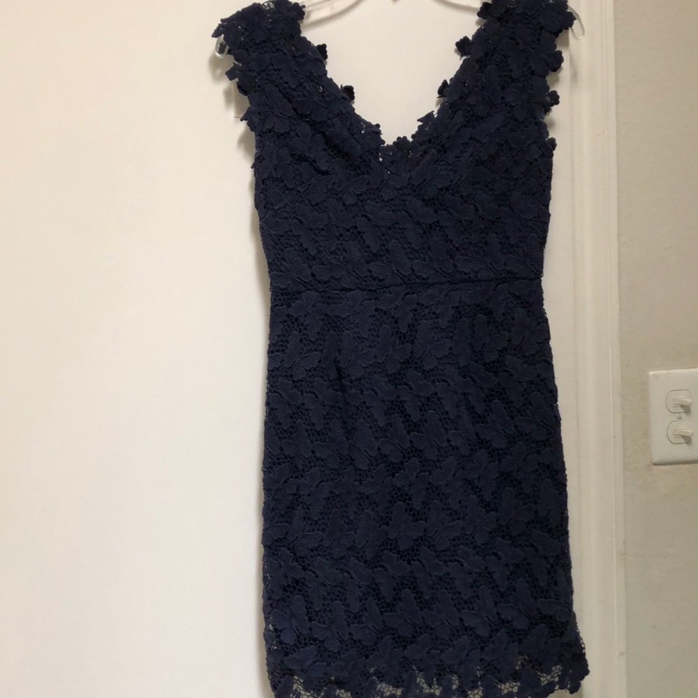 Lily Pulitzer size 00 blue embroidered dress